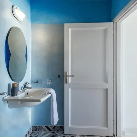 - Sleeps 5 - Private Heated Pool-parking * Pýrgos