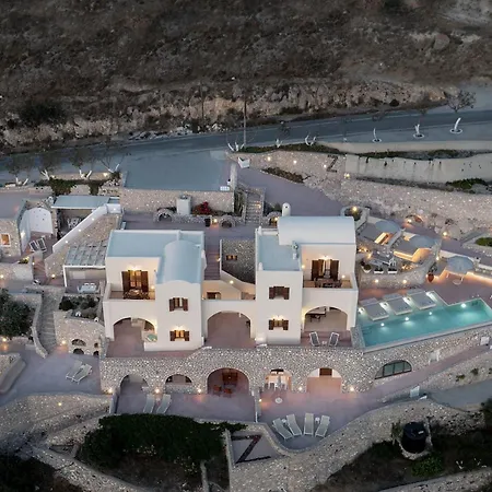 - Sleeps 5 - Private Heated Pool-parking Villa