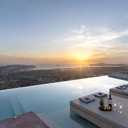 Villa - Sleeps 5 - Private Heated Pool-parking *